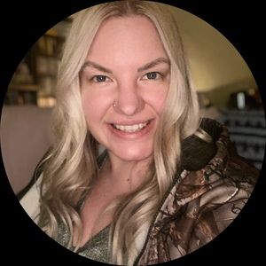 Meet your Posher, Chrystal